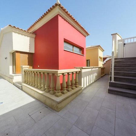 Luxurious Villa With Amazing Sea View And Pool 科斯塔卡莱塔 外观 照片