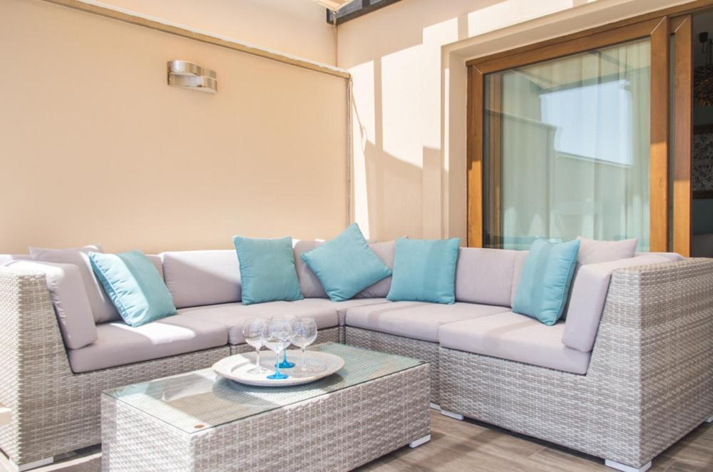Luxurious Villa With Amazing Sea View And Pool 科斯塔卡莱塔 外观 照片